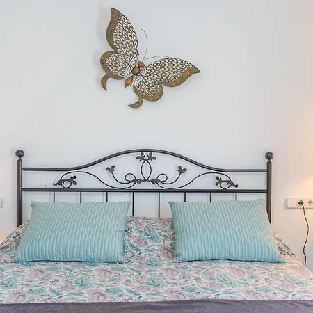 Ca Sa Tia Lluisa Holiday home *
